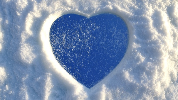 VALENTINE IN KITZ – Zwei Spuren im Schnee